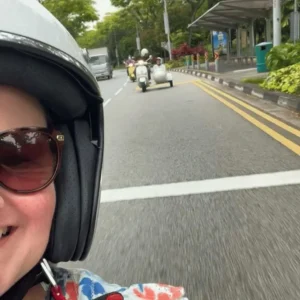 Lizzy in Singapore